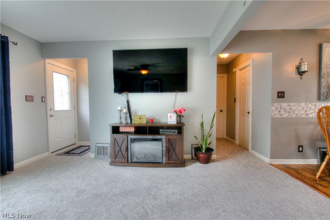 30041 Barjode Road Willowick, OH 44095 - Photo 3 of 31