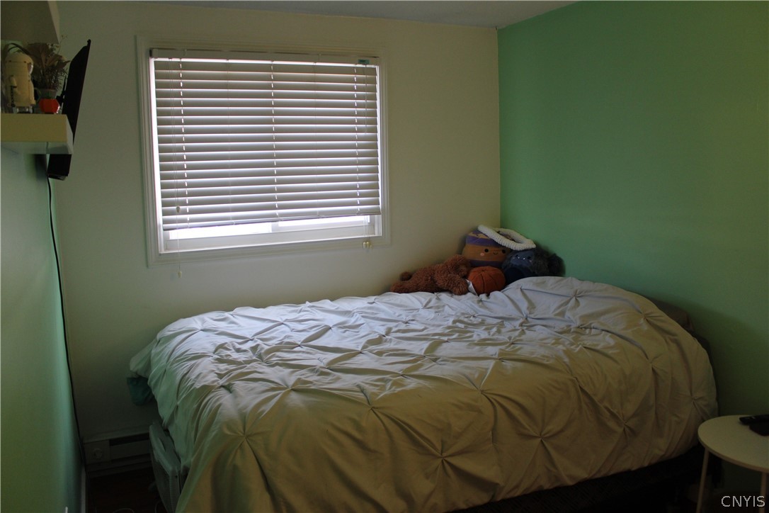 4195 Burningtree Road Clay, NY 13090 - Photo 11 of 28 First Bedroom