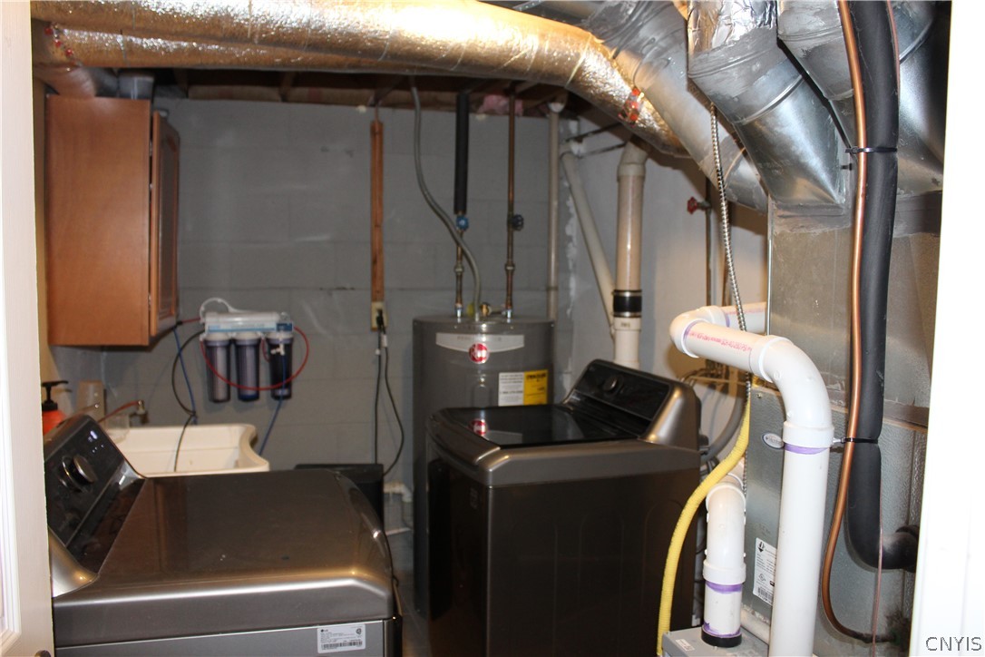 4195 Burningtree Road Clay, NY 13090 - Photo 22 of 28 Washer Dryer, Storage
and utility