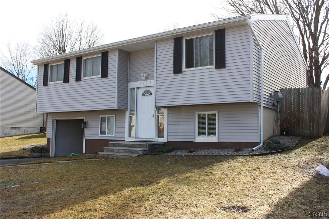 4195 Burningtree Road Clay, NY 13090 - Photo 28 of 28 Side Yard