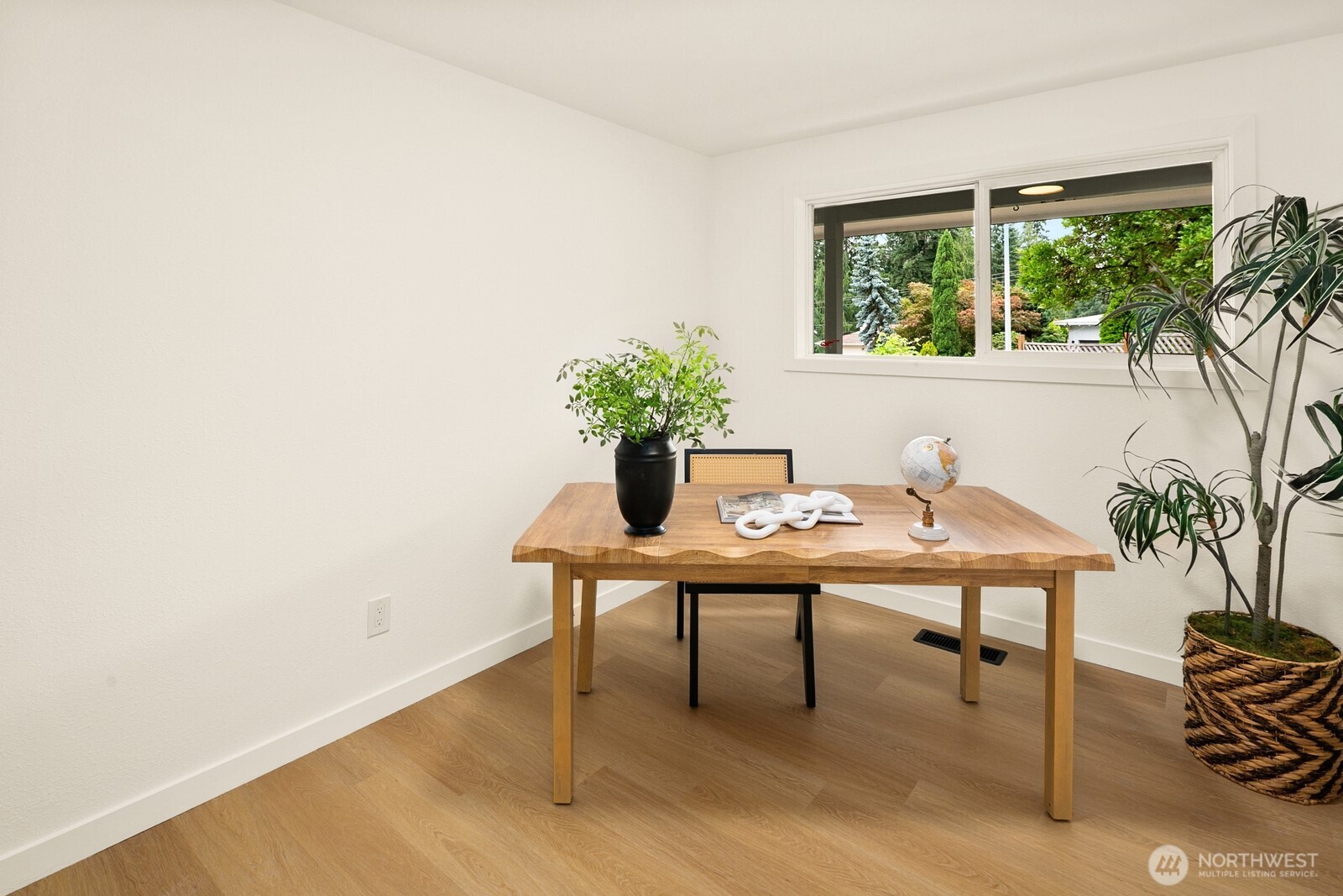 21807 3rd Place West Bothell, WA 98021 - Photo 21 of 32 a dining room with furniture and window