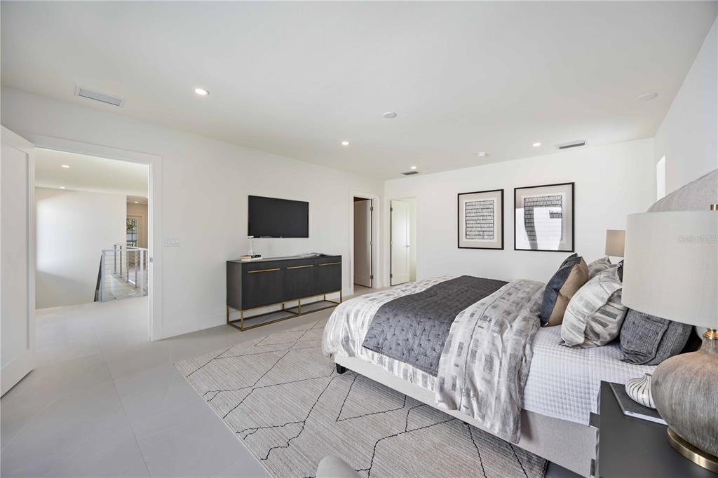 2590 Floyd Street Sarasota, FL 34239 - Photo 33 of 73