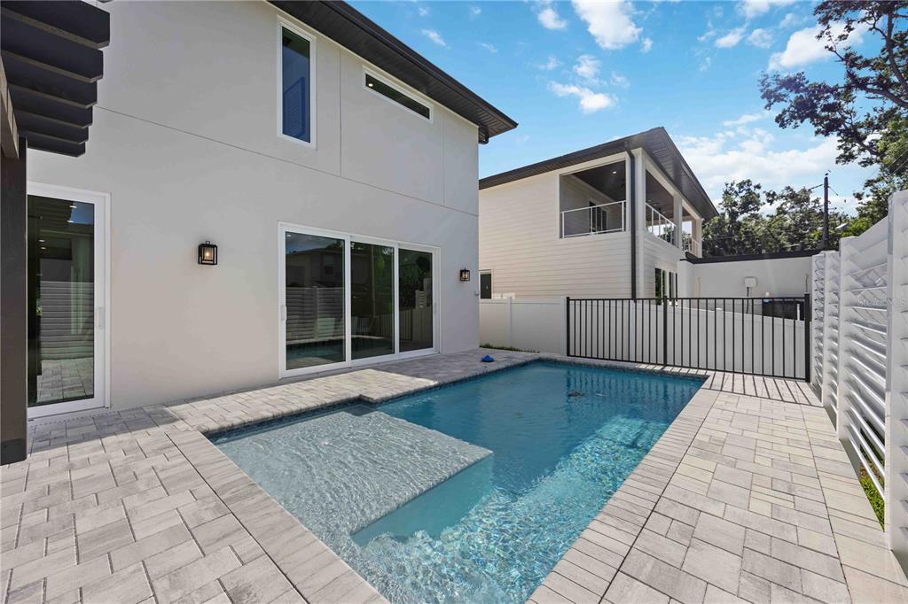 2590 Floyd Street Sarasota, FL 34239 - Photo 66 of 73