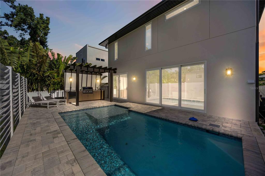 2590 Floyd Street Sarasota, FL 34239 - Photo 67 of 73