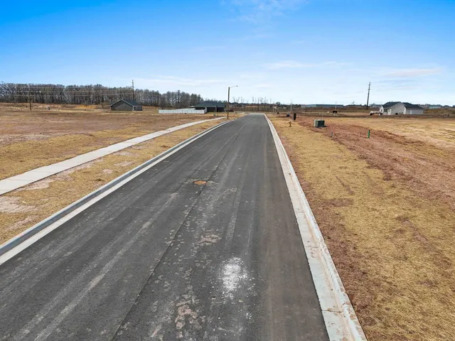 $74,900 | 374 Lansdowne Street, Unit 242, De Pere, WI 54115