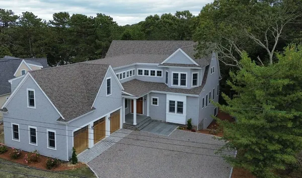$4,989,000 | 28 Quaker Run Road, Mashpee, MA 02649