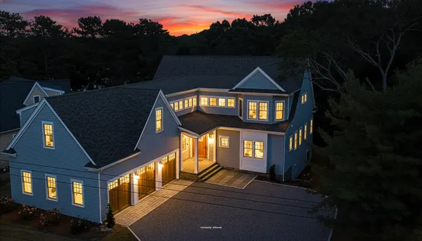$4,989,000 | 28 Quaker Run Road, Mashpee, MA 02649