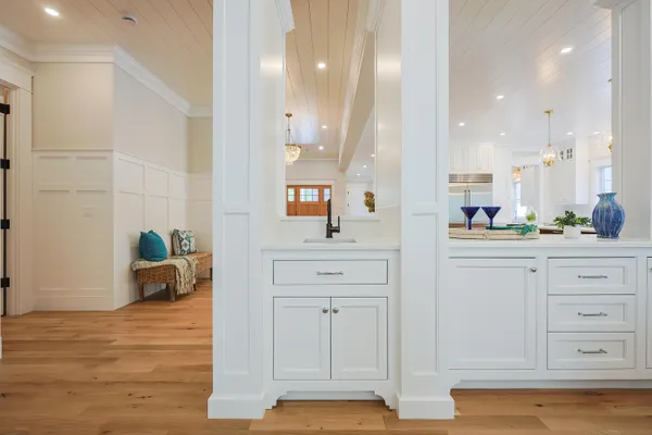 $4,989,000 | 28 Quaker Run Road, Mashpee, MA 02649