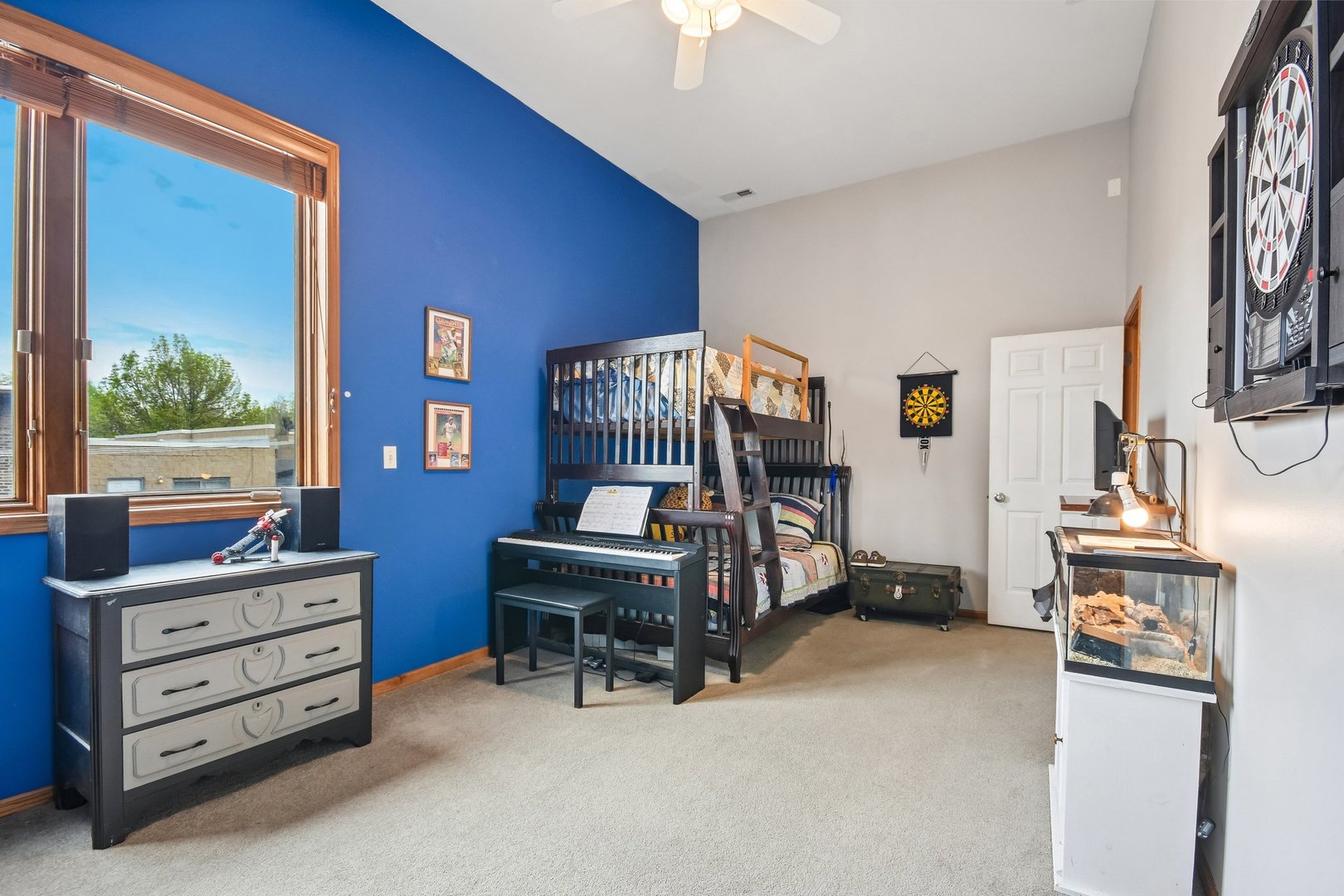1326 West Grenshaw Street, Unit 3 Chicago, IL 60607 - Photo 15 of 46 Gallery Image 15