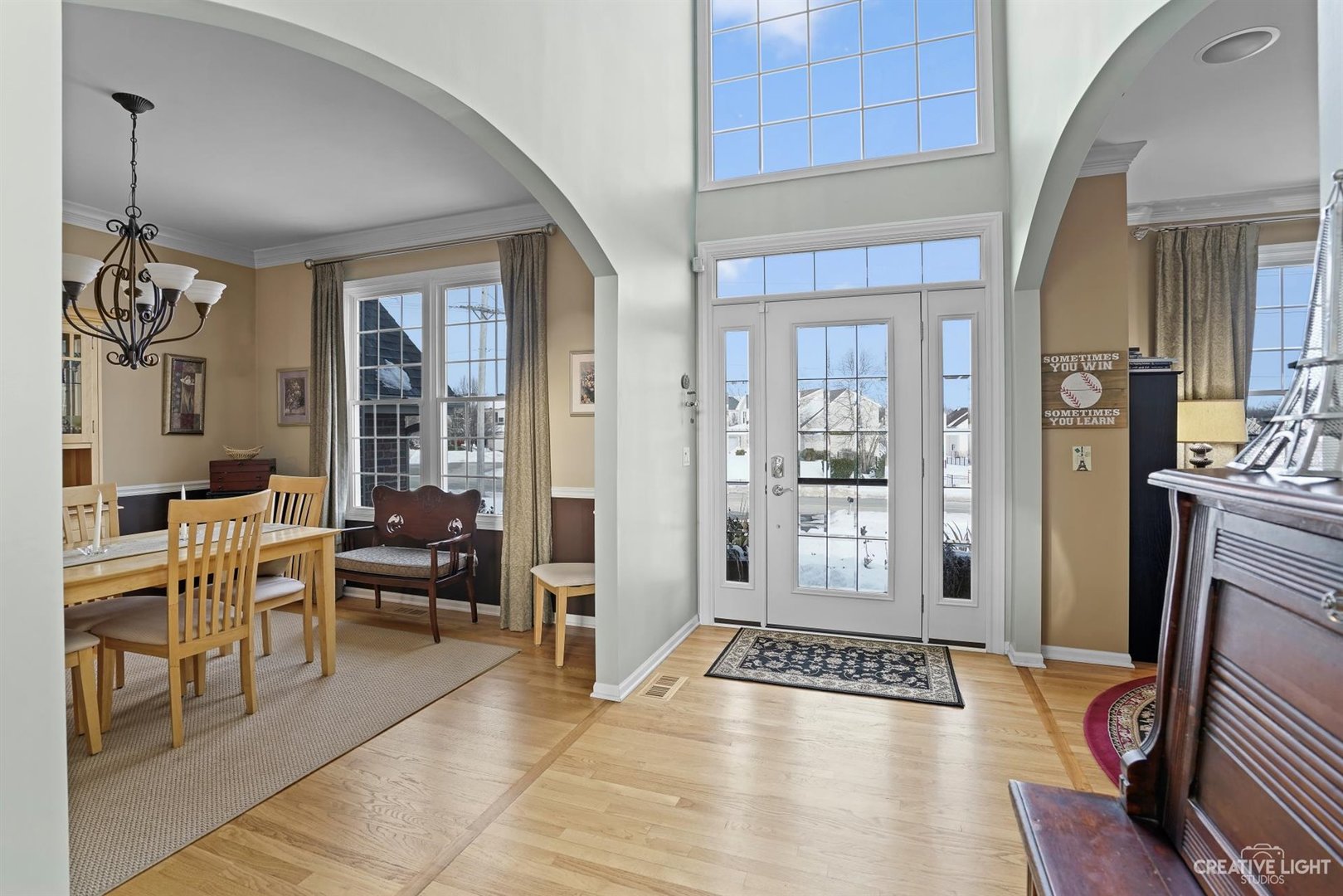 580 Sayer Road Bartlett, IL 60103 - Photo 3 of 38 Gallery Image 3