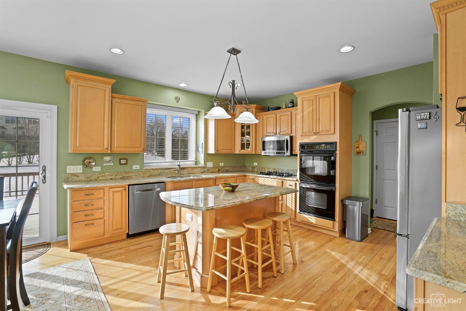 580 Sayer Road Bartlett, IL 60103 - Photo 8 of 38 Gallery Image 8