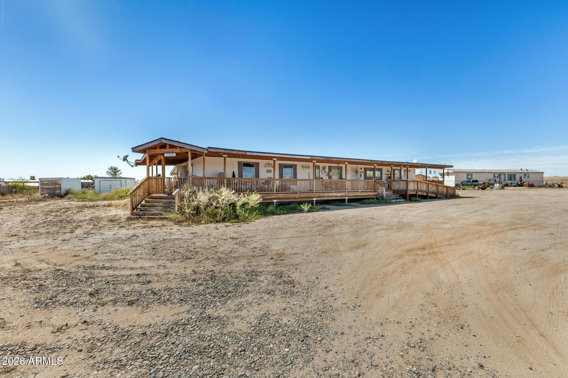27828 North Black Butte Road Wittmann, AZ 85361 - Photo 3 of 36