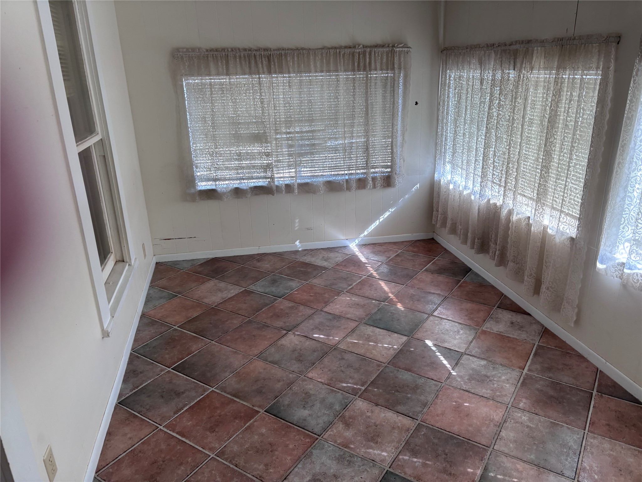 2150 County Road 153 Georgetown, TX 78626 - Photo 13 of 37