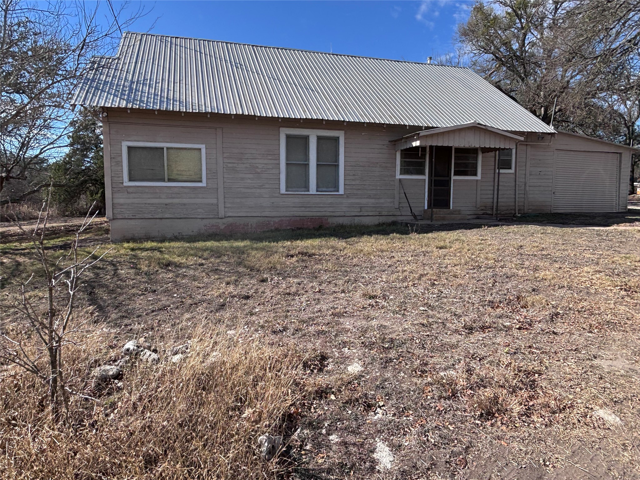 2150 County Road 153 Georgetown, TX 78626 - Photo 2 of 37