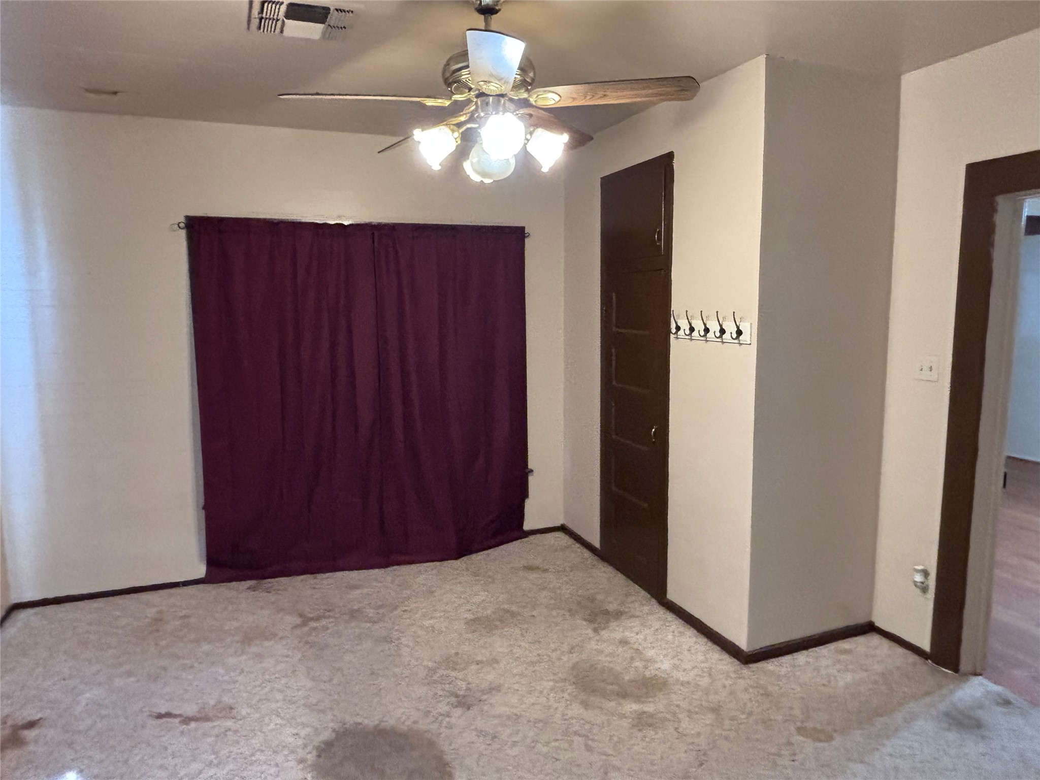 2150 County Road 153 Georgetown, TX 78626 - Photo 9 of 37