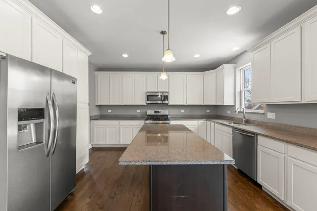 $569,000 | 25907 West Canyon Boulevard, Plainfield, IL 60585