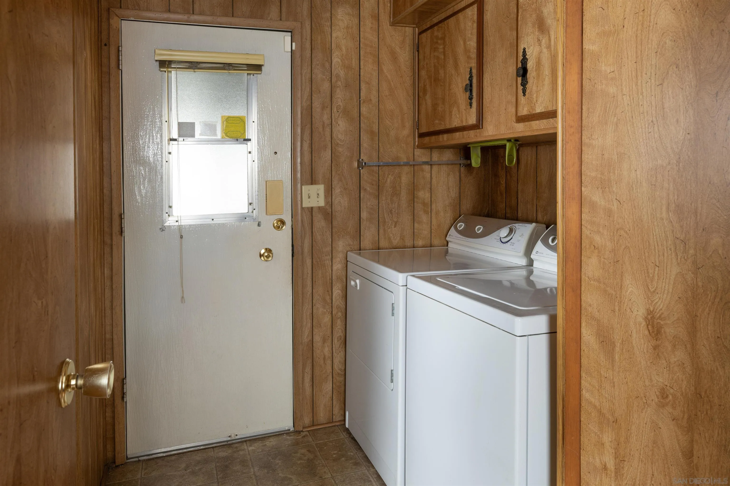 275 South Worthington Street, Unit 105 Spring Valley, CA 91977 - Photo 15 of 25 a view of bathroom with a sink