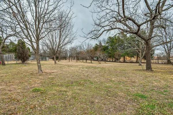 $2,100 | 1326 Johns Avenue, Lancaster, TX 75134