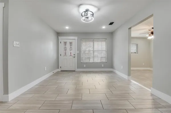 $2,100 | 1326 Johns Avenue, Lancaster, TX 75134