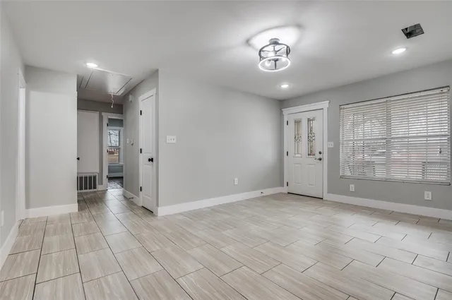 $2,100 | 1326 Johns Avenue, Lancaster, TX 75134