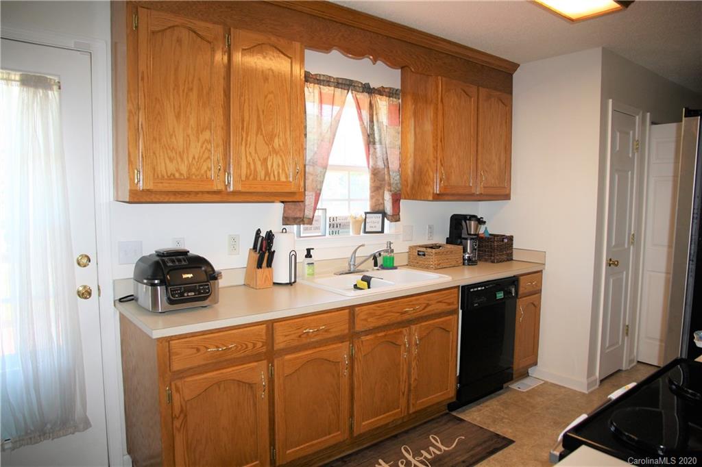 940 St Marks Church Road Cherryville, NC 28021 - Photo 11 of 25 Gallery Image 11