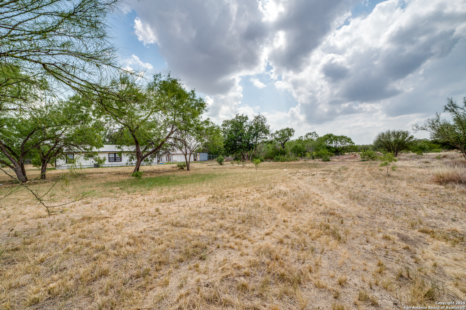 13839 Somerset Road Von Ormy, TX 78073 - Photo 8 of 17