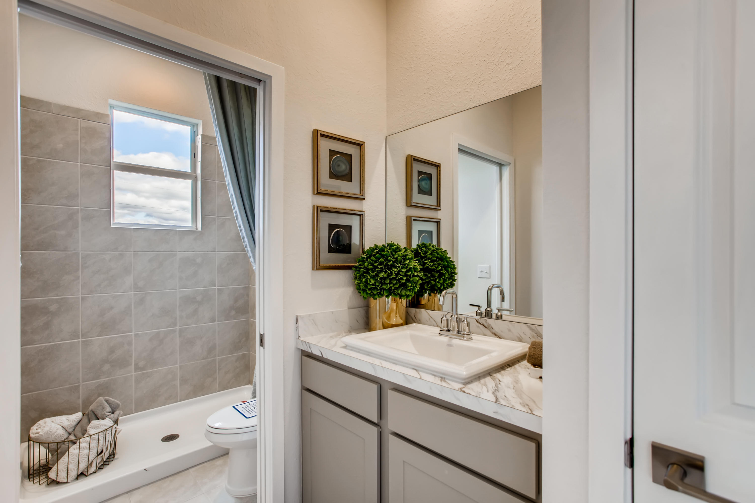 157 Bandol Street Riviera Beach, FL 33404 - Photo 14 of 24 Riviera Cove-print-016-013-2nd Floor Mas
