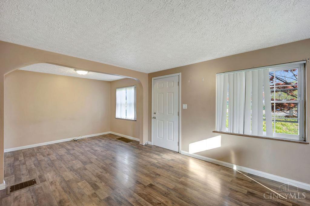 9629 Mt Nebo Road North Bend, OH 45052 - Photo 4 of 31
