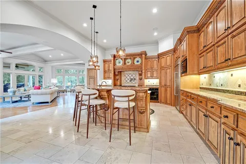 $2,850,000 | 16811 Grace Drive, Loch Lloyd, MO 64012