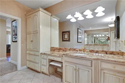 $2,850,000 | 16811 Grace Drive, Loch Lloyd, MO 64012