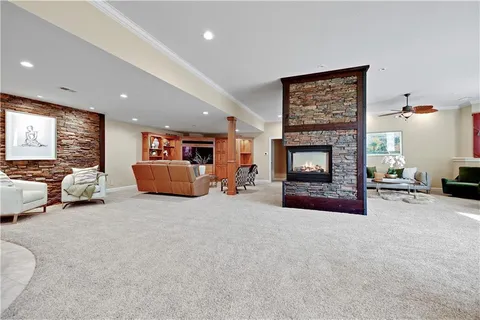 $2,850,000 | 16811 Grace Drive, Loch Lloyd, MO 64012