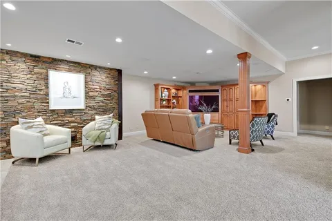 $2,850,000 | 16811 Grace Drive, Loch Lloyd, MO 64012