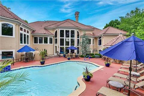 $2,850,000 | 16811 Grace Drive, Loch Lloyd, MO 64012