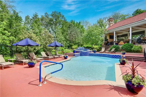 $2,850,000 | 16811 Grace Drive, Loch Lloyd, MO 64012