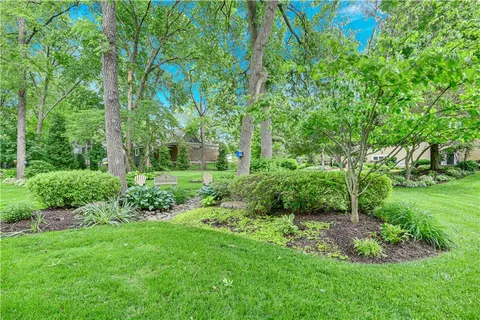 $2,850,000 | 16811 Grace Drive, Loch Lloyd, MO 64012