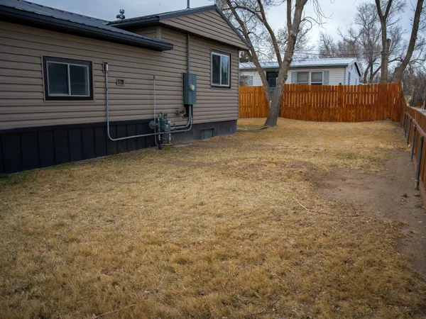 $209,000 | 585 Highland Avenue, Green River, WY 82935