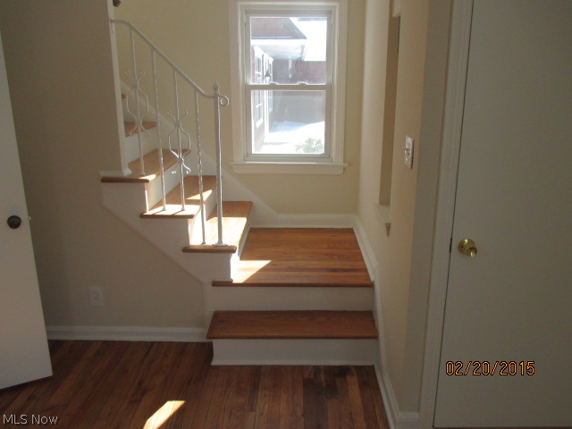 1283 Dorsh Road Cleveland, OH 44121 - Photo 9 of 23