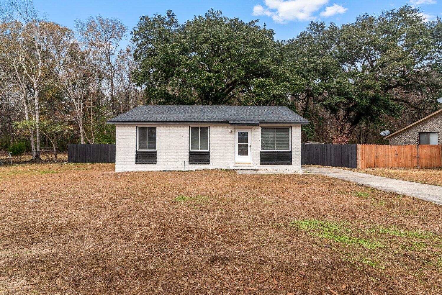 61 Oak Grove Road Goose Creek, SC 29445 - Photo 2 of 16 61 Oak Grove-21