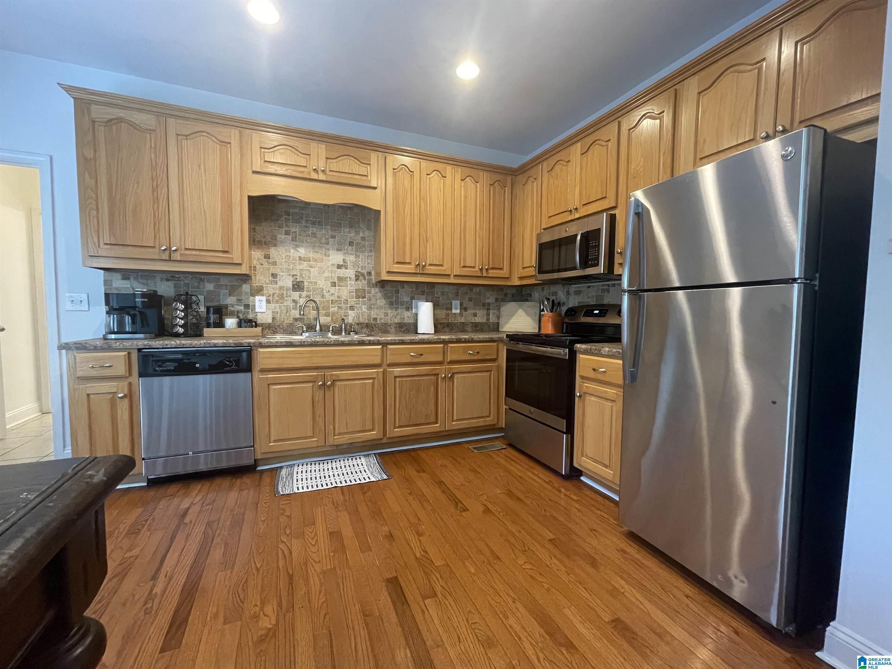 7991 Bradford Road Pinson, AL 35126 - Photo 10 of 29