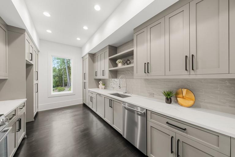 5211 Powers Ferry Road Northwest Sandy Springs, GA 30327 - Photo 14 of 106