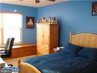 43 Simons Way Huntingdon Valley, PA 19006 - Photo 8 of 12 Bedroom 3