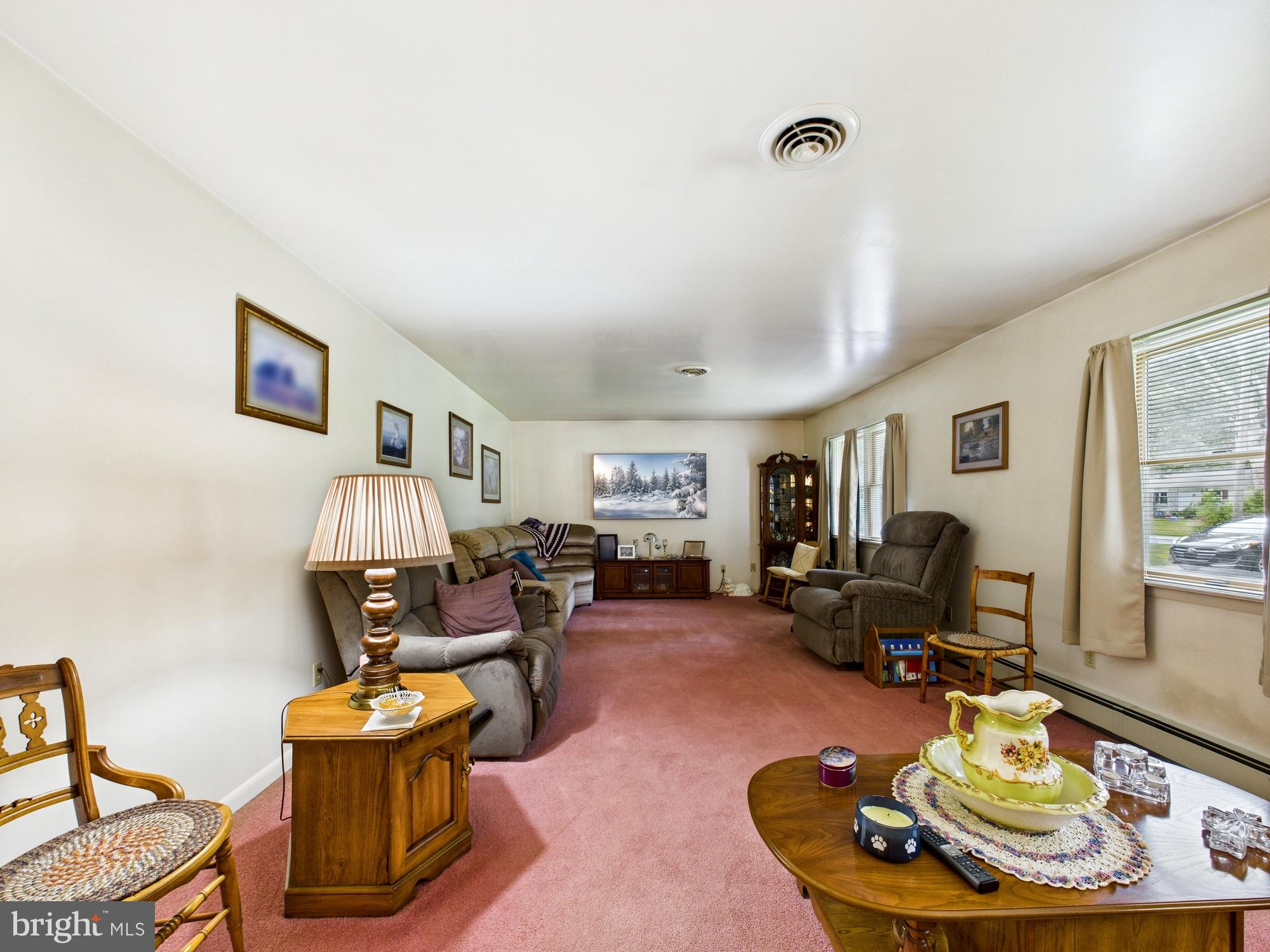 22421 Cedar Lane Georgetown, DE 19947 - Photo 11 of 56 Living room