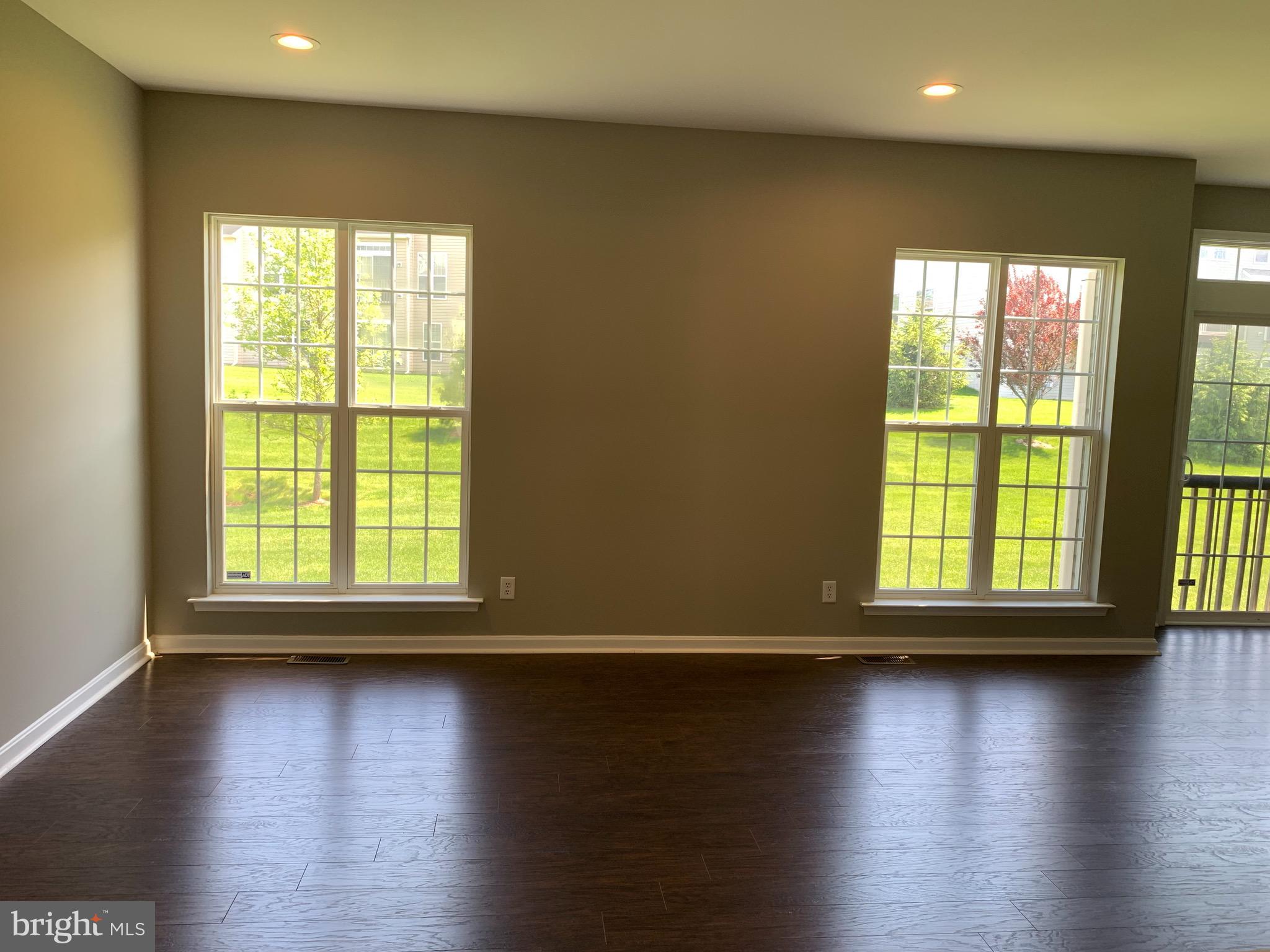 8652 Cascade Road Breinigsville, PA 18031 - Photo 9 of 36 Gallery Image 9