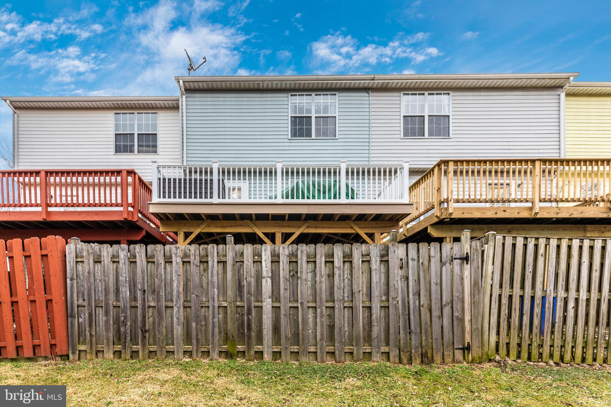 25752 Woodfield Road Damascus, MD 20872 - Photo 42 of 43 View from the back