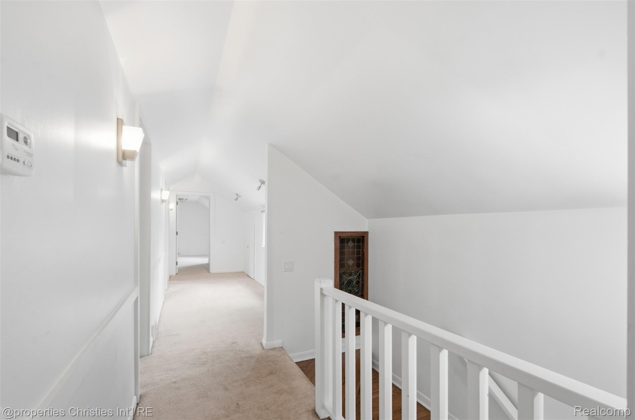 25310 Canterbury Road Franklin, MI 48025 - Photo 30 of 55 Second floor hallway