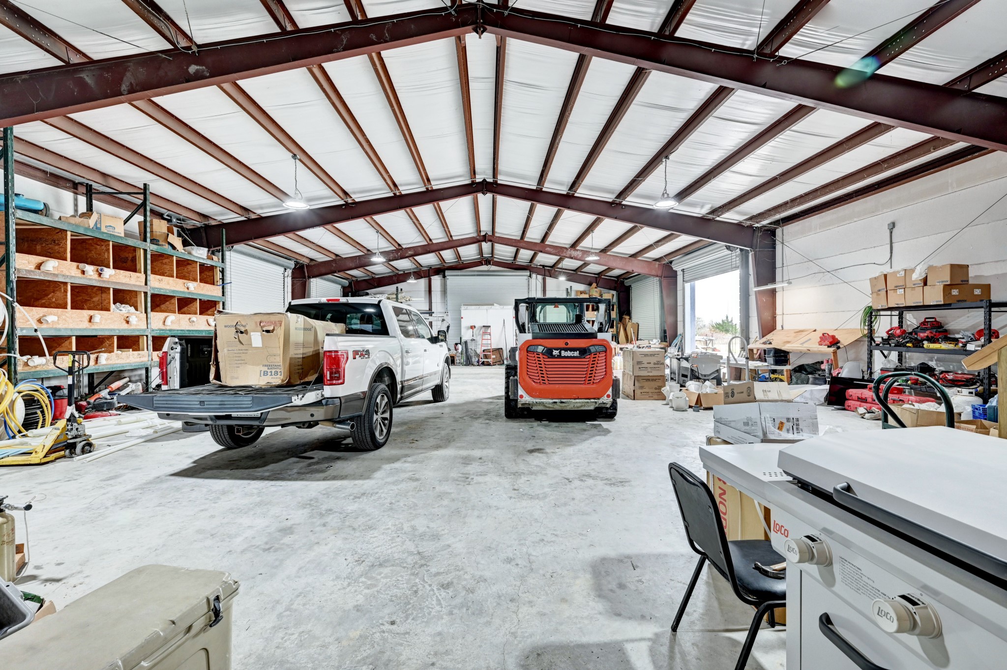 1070 North Pine Road Texas City, TX 77591 - Photo 8 of 23 a view of a garage