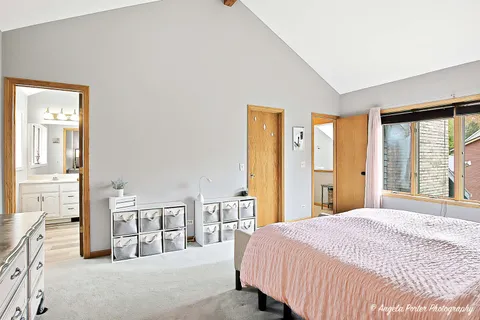 $399,900 | 973 Duvall Drive, Woodstock, IL 60098