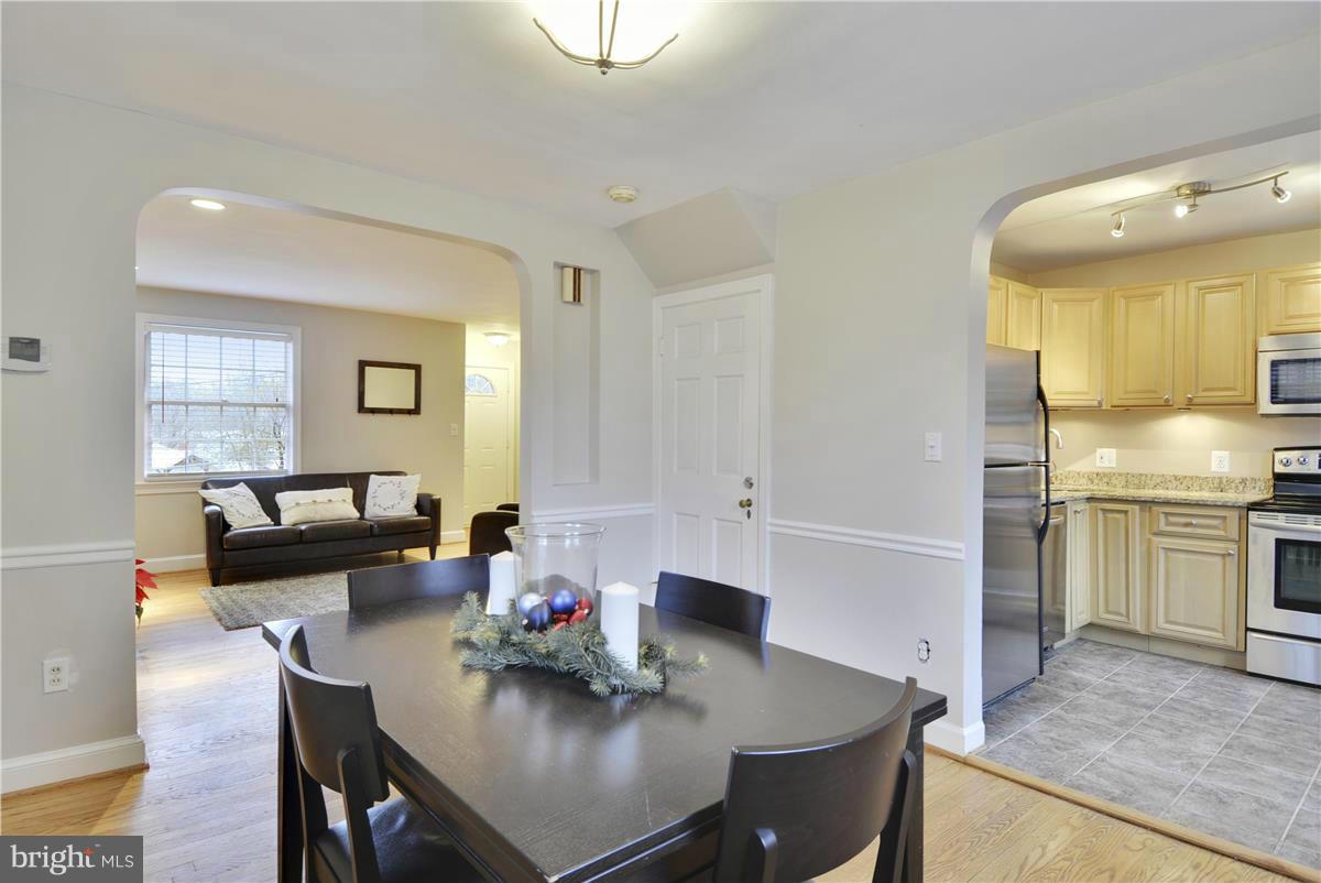 306 Wayne Place Silver Spring, MD 20910 - Photo 12 of 27 Dining Room