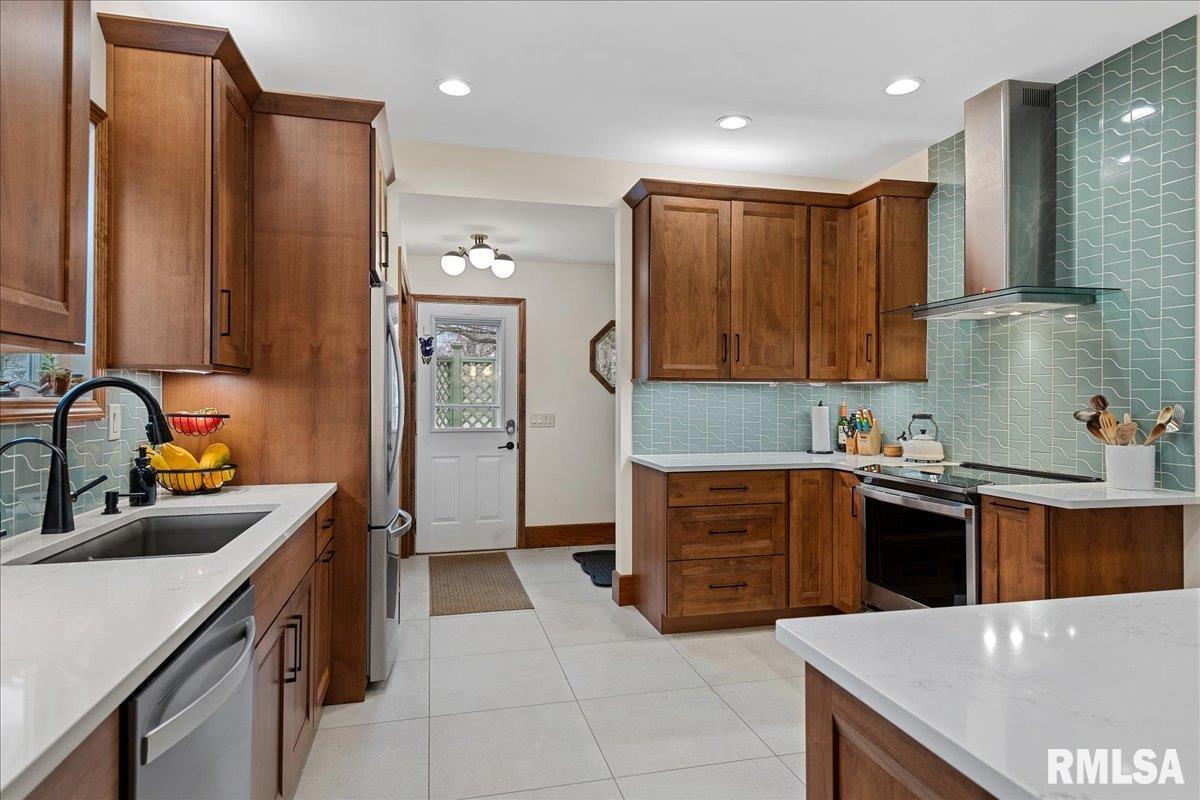 817 South Park Avenue Springfield, IL 62704 - Photo 20 of 51