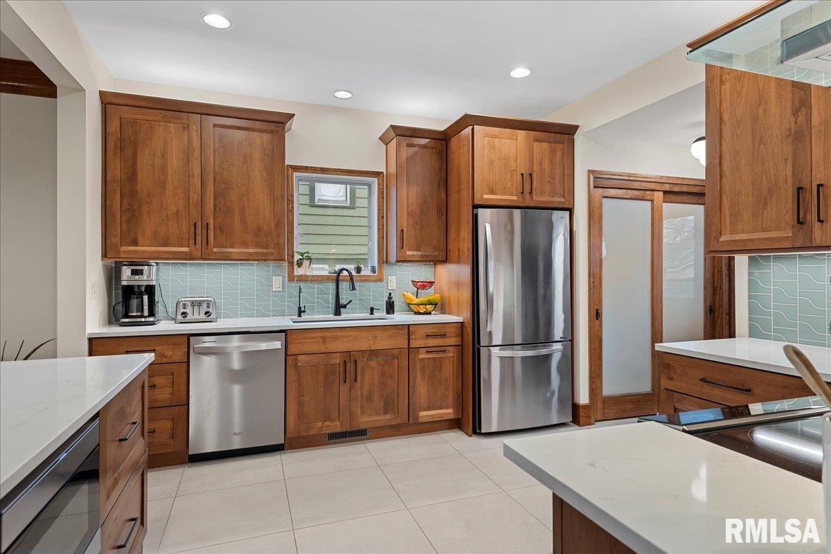 817 South Park Avenue Springfield, IL 62704 - Photo 22 of 51